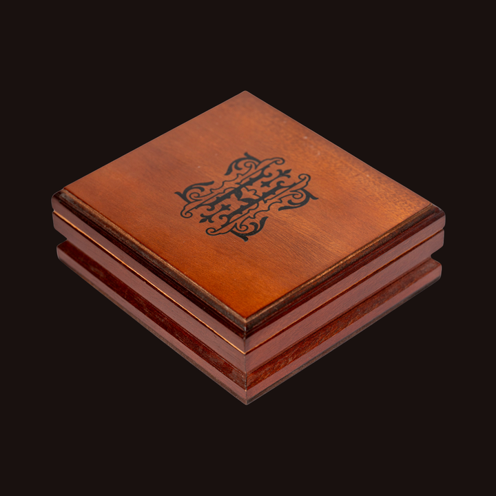 Avowed Hallowed Hands Box Press Robusto