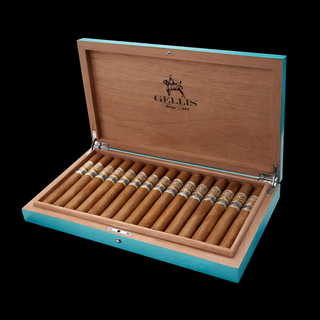 Open wooden humidor with cigars on a white background, featuring the Gellis logo.